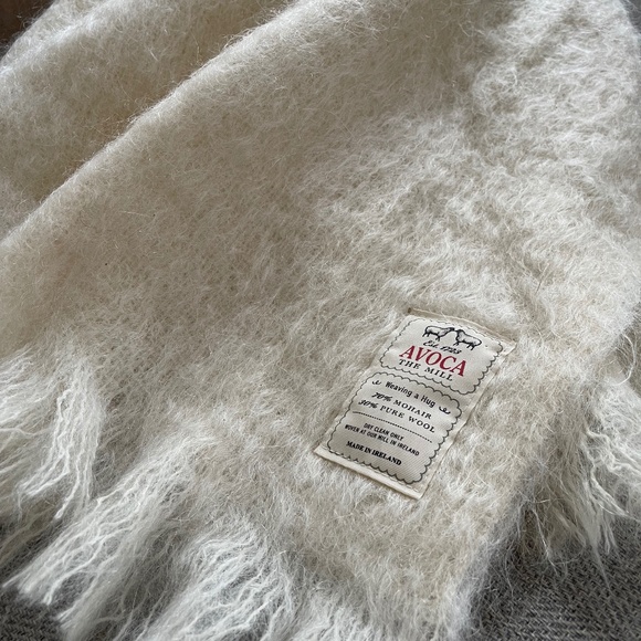 Avoca Mohair Throw Blanket - Picture 1 of 4